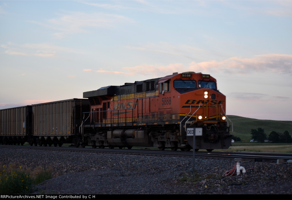 BNSF 5888